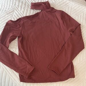 Abercrombie & Fitch long sleeve cutout shoulder top